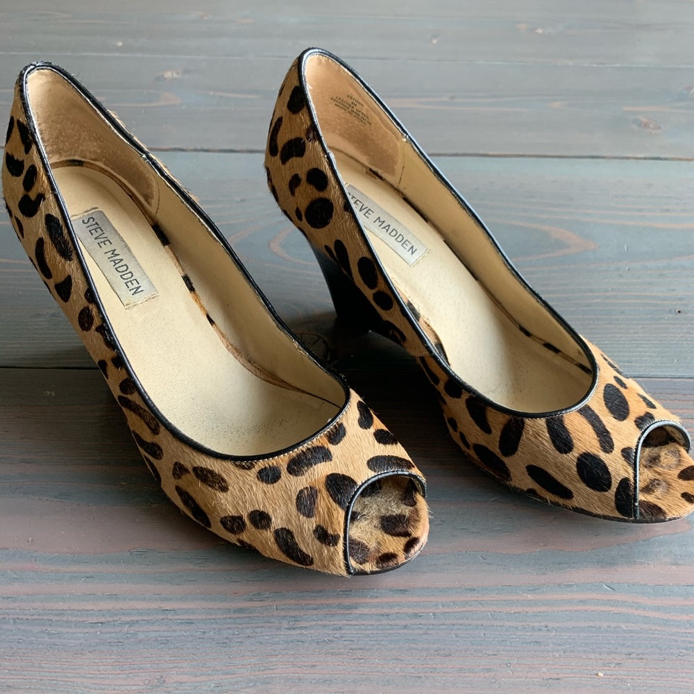 Steve Madden Calf Hair Leopard Print Wedges Sz 8